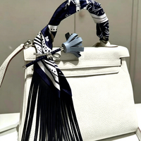 Écharpe en soie imprimée de luxe 2026 pour poignée de sac, chapeau avec pompon en cuir, foulards en soie twill pour femmes