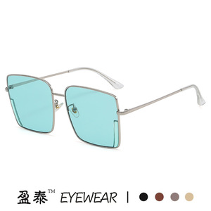 Lunettes de soleil carrées, monture en métal, verres bleu clair, UV400, unisexe - Product Image 1