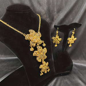 Joyería de Moda Estilo Nigeria, Dubái y Arabia Saudita, Juego de Joyería de 2 Piezas en Oro de 24k, Collar y Aretes para Mujer, para Bodas, Cenas y Fiestas - Product Image 4