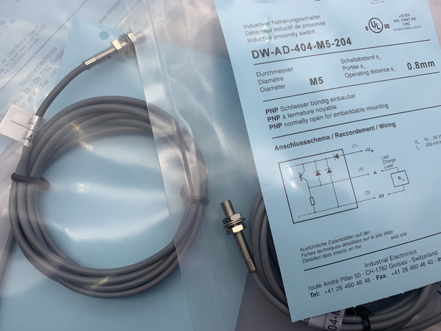 In Stock New Proximity Switch Sensor DW-AD-404-M5-204 High Quality Seller One-year Warranty