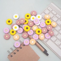 Perles focales en silicone en forme de fleur 20 mm, perles marguerites en stock pour la fabrication de attaches-tétines et de jouets de dentition pour bébés, vente en gros et personnalisation