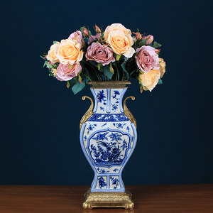 Antike Chinesische Blau-Weiße Porzellan-Tischvase Handbemalte Neue Keramik mit Kupferintarsien Klassisches Design für Wohnzimmer - Product Image 2