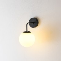 Lampu Dinding LED Kaca Buram Minimalis Seeky Globe Emas Hitam Logam Dapat Diredupkan CRI 90 untuk Kamar Tidur Hotel Koridor