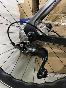 Bicicleta de Carretera de Fibra de Carbono de Segunda Generación T10pro 2026 con Cableado Interno, Manillar Curvo, para Carreras, con Frenos de Disco Hidráulicos RS-2*12 Velocidades y Manillar de Carbono - Product Image 4
