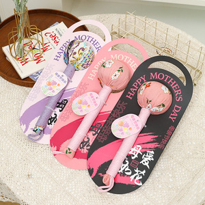 Nuovo <span class=keywords><strong>Regalo</strong></span> per la Festa della Mamma 2026 per Madre o Suocera, Set Souvenir di Alta Qualità con Martello di Artemisia, Pratico e Creativo - Product Image 3