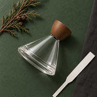 Vente en gros de flacons de parfum coniques en verre transparent de 60 ml avec bouchon en bois, base large, emballage de parfum vide