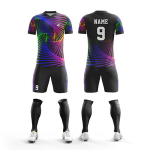 Desgaste de fútbol impreso sublimado adecuado al aire libre Desgaste de fútbol transpirable de diseño libre para hombres - Product Image 6