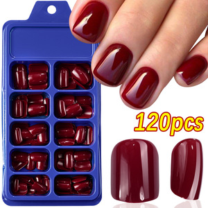 Faux ongles à presser courts ovales couleur vin rouge uni - Élégants et minimalistes pour les fêtes de Noël - Product Image 3