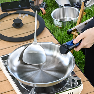 Fabbrica all'ingrosso durevole personalizzabile Tri-strati in acciaio inox Set di pentole con manico staccabile e coperchio in Silicone per cucine - Product Image 4