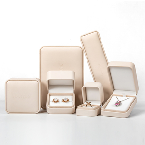 Boîte à <span class=keywords><strong>bijoux</strong></span> haut de gamme en similicuir PU de luxe avec couvercle pour collier et bagues - Product Image 6
