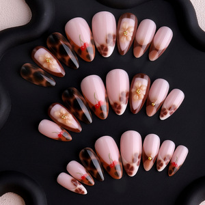 Faux Ongles Longs Amande Style Européen Léopard à Presser, Fleurs 3D Cerise en Gel, Automne Hiver, Vente en Gros - Product Image 2