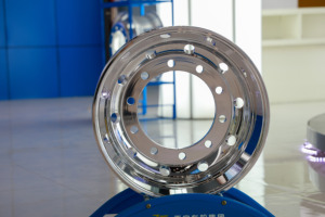 Roues en alliage de camion 11.75X22.5inch avec valve de type Y - Product Image 5