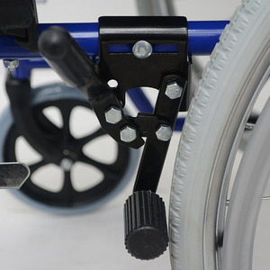 補助輪付き標準車椅子フリップバックアームレスト取り外し可能フットレストシート幅<span class=keywords><strong>20</strong></span>インチ、カラーオプション - Product Image 2