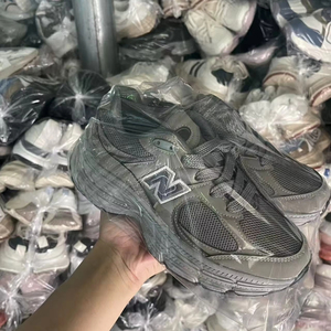 2025 scarpe da ginnastica da donna di alta qualità comode Sneakers da passeggio traspiranti da donna - Product Image 1