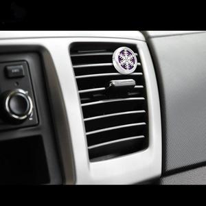Penyegar udara mobil, klip Diffuser parfum mobil penyegar udara otomatis, liontin parfum minyak esensial - Product Image 4