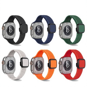 ใช้งานร่วมกับสายซิลิโคนแบบเจาะรูสไตล์ IWatch หัวเข็มขัดแบบพับได้ ปิดด้วยแม่เหล็ก 42 มม./46 มม. S110 - Product Image 1