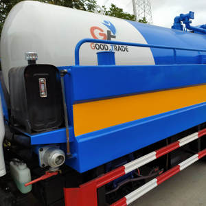 Camión Isuzu 4x2 con Tanque de Succión y Limpieza de Alcantarillado de 5000L/5 Toneladas para Dragado de Tuberías - Product Image 3