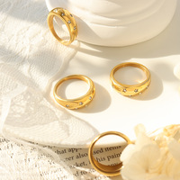 Bague en acier inoxydable plaqué or 18 carats avec zircon étoile géométrique, minimaliste, hypoallergénique, résistante à l'eau, bijou cadeau pour femme
