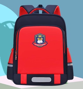 Mochila Unisex de Tela Suave de 14 Pulgadas y 21L, Impermeable, Estilo Moderno, para Uso Diario, con Múltiples Bolsillos - Product Image 1