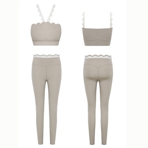 Conjunto de Yoga Personalizado para Mujer con Logotipo, Top Deportivo sin Costuras con Espalda Descubierta y Sujetador Deportivo para Fitness y Ejercicio, Conjunto de Yoga Ecológico - Product Image 4