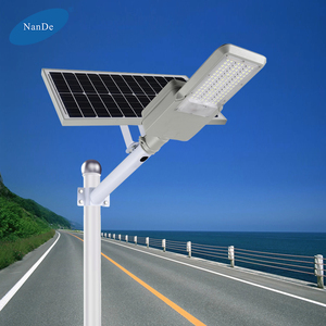 Lampione Solare LED Separato <span class=keywords><strong>da</strong></span> 15W in Alluminio con Telecomando, Personalizzato OEM NanDe, ad Alta Luminosità per Parchi, Piazze e Autostrade - Product Image 2