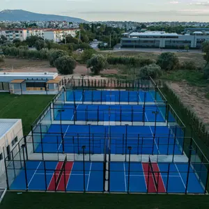 Personnalisé Bleu 12mm Gazon Artificiel Extérieur Intérieur Padel Tennis Courts Rouleau Emballé pour Paddle Tennis Terrain