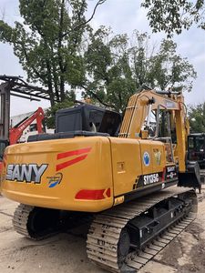 Excavatrice sur chenilles d'occasion Sany SY135C bon marché, 13 tonnes, modèle 2021, avec moteur Mitsubishi, pompe à engrenages, à Shanghai, Chine - Product Image 3