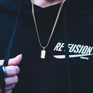 สร้อยคอผู้ชาย Power Energy Gold Nugget ดีไซน์เฉพาะตัว แฟชั่นสไตล์โดดเด่น ญี่ปุ่น เกาหลี จี้สี่เหลี่ยมสแตนเลสสุดเทรนดี้ - Product Image 3