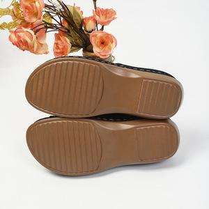 Sandales compensées d'été <span class=keywords><strong>pour</strong></span> femmes, orthopédiques haut de gamme, à bout ouvert, en cuir PU antidérapant, style vintage, décontractées, plateforme rétro - Product Image 5