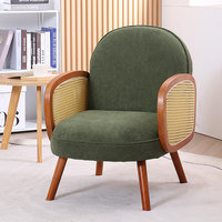 Fauteuil simple de style rétro en rotin vert, fauteuil en bois massif, salon, loisirs, vintage, balcon, réunion, meubles de maison