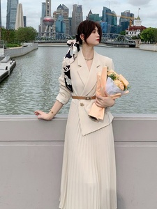 OUDINA <span class=keywords><strong>Abbigliamento</strong></span> Femminile Francese, <span class=keywords><strong>Elegante</strong></span> Vestito Lungo <span class=keywords><strong>Casual</strong></span> Plissettato con Cintura, Taglie Forti, Abito Blazer per Donne - Product Image 4