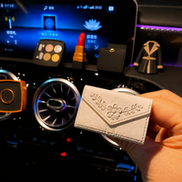Désodorisant de Voiture Luxe Unique à Clip Ventilation, Parfum Moderne, Sac Chaîne, Décoration Intérieure Automobile, Diffuseur d'Arôme