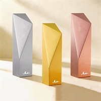 Trophée en résine irrégulier doré, personnalisé avec texte 3D gravé – Offre spéciale