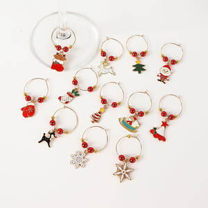 6 unids/set dijes de copa de vino TEMA DE Navidad <span class=keywords><strong>marcadores</strong></span> de copa de vino etiquetas recuerdo de fiesta de Navidad regalos de dijes de vino identificados - Product Image 5