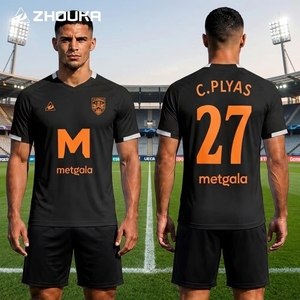 Camiseta de Fútbol para Hombre al por Mayor, Uniforme Transpirable de Secado Rápido, Tejido de Malla, Diseño de Logotipo Personalizado, Jersey de Fútbol Ligero, Listo para Enviar - Product Image 1