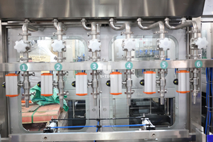 Machine de remplissage linéaire entièrement automatique d'<span class=keywords><strong>eau</strong></span> <span class=keywords><strong>potable</strong></span> de 5L 10L 20L 25L pour barils de BigPP - Product Image 2