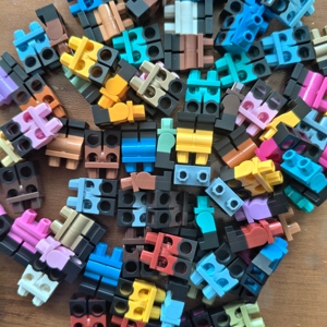 Servicio de Impresión por Tampografía Semiautomática de Alta Calidad para Minifiguras Personalizadas, Muñecos Mini de ABS Technic/Sets/Minifigures - Product Image 2