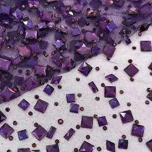 时尚热卖闪亮不规则水晶混合水钻薄纱面料不同形状宝石蕾丝面料 - Product Image 4