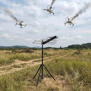 เสาอากาศยากิแบบพกพา Tai Tong KN-KD3000 LPDA 100-600MHz GSM ป้องกัน UAV กำลังขยาย 5dBi ขั้วต่อแบบ 2*n ตัวเมีย KN-KD3000 100-600MHz Po - Product Image 1