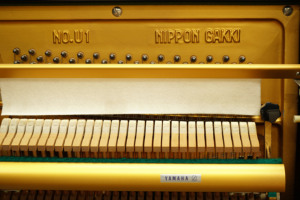 Chất Lượng Cao Cổ Điển Thứ Hai Tay Sử Dụng Acoustic Piano Made Tại Nhật Bản - Product Image 3