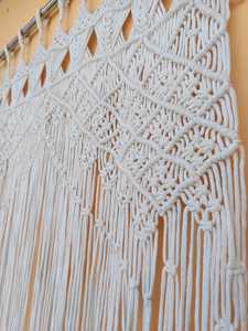 Tapisserie murale en macramé blanc, rideau décoratif à franges perlées pour chambre à coucher, salon, entrée - Product Image 4