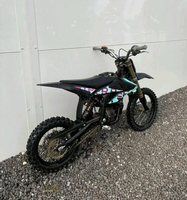 Oferta Especial: Motocicleta Todoterreno Eléctrica Surron Hyper Bee de 8000W para Adolescentes, Color Azul, Batería de Litio de 58V22Ah, Múltiples Colores, Suministro al por Mayor