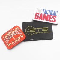 Patchs en PVC silicone personnalisés avec logo en relief, fond noir ou transparent, étiquette en PVC souple en caoutchouc