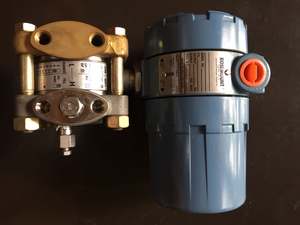 جهاز إرسال بضغط الماء Rosemounts Emerson Hart بمرسل بضغط الماء من Rosemounts - Product Image 4