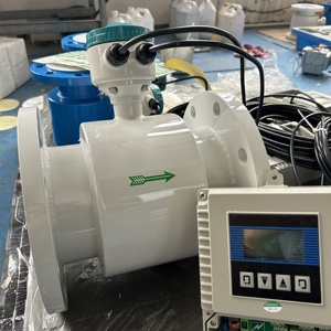 Mặt bích kết nối pin 3.6V 24VDC thủy lợi Carbon SUS304 từ xa loại điện từ đo lưu lượng cho chất lỏng dẫn điện - Product Image 3