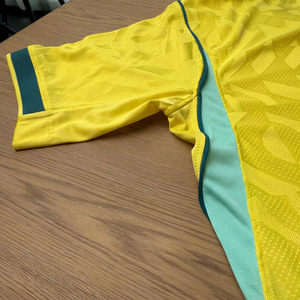 เสื้อฟุตบอลทีมชาติไทยรุ่นแฟนบอลขายส่ง คุณภาพดี ปี 2026 ลาย VINI 10 แขนสั้น ไซส์ S-4XL พร้อมส่งแบบดรอปชิปปิ้ง - Product Image 1