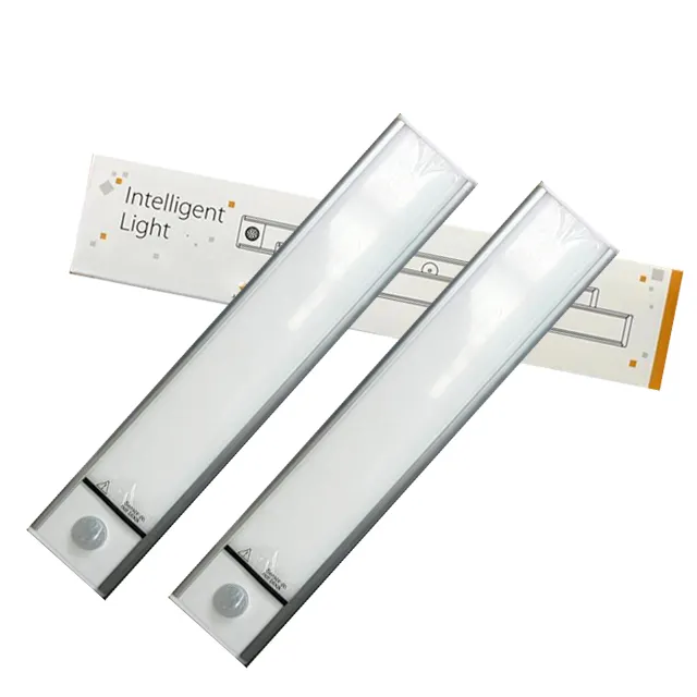 Unter Schrank beleuchtung Wiederauf ladbare LED-Bewegungs sensor Batterie betriebene drahtlose USB-Innen magnet dimmbare Schrank leuchten für Kit