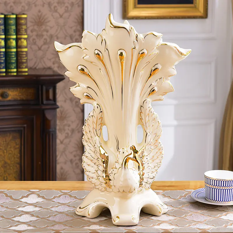 Wohnzimmer weißes Porzellan getrocknete Blumenarrangement Sternenvase Dekoration Keramikvase Blumentopf einfach modern