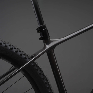 Vélo de montagne 26 pouces de couleur personnalisée vélo à cadre en acier à vitesse unique avec double frein en V et pédale ordinaire - Product Image 2