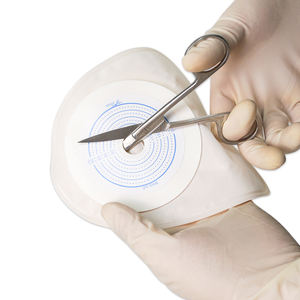 ถุงใส่ของเสียทางลำไส้แบบใช้แล้วทิ้งชนิดปิดชิ้นเดียว สำหรับผู้มีรูรูดีท่อทางเดินอาหาร ขนาดใหญ่สุดที่สามารถปรับให้พอดีกับขนาด 20-65 มม. (3/4 นิ้ว - 2 1/2 นิ้ว) อุปกรณ์สำหรับผู้มีรูรูดีท่อทางเดินอาหาร - Product Image 4